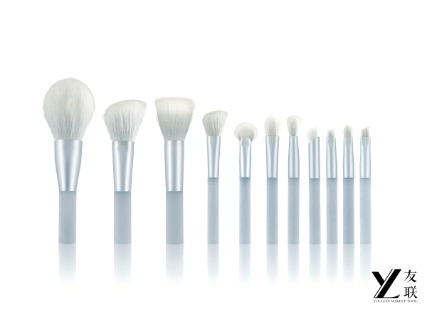 Bagong pagdating | Asul na mini makeup brush set